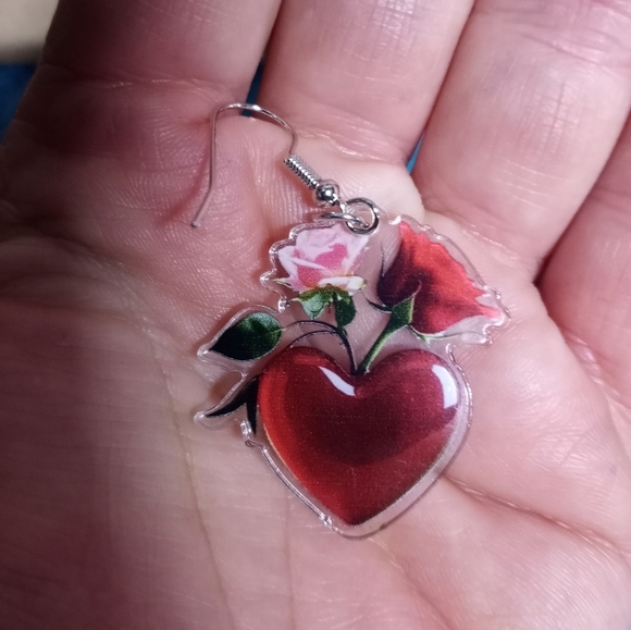 Heart and Rose Earrings - Red and Pink - Picture 3 of 3